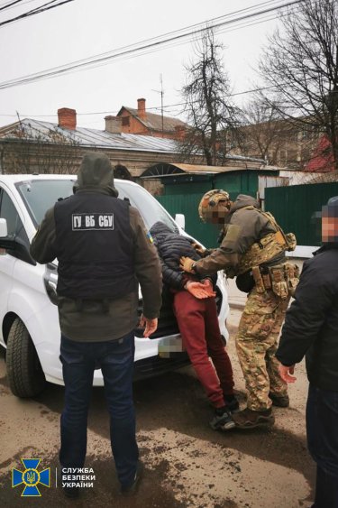 Фото 2 — В Винницкой области мужчина вербовал украинских "тюремщиков" в ЧВК "Вагнер"