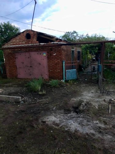 Фото 3 — Российские войска атаковали Днепропетровщину: есть пострадавшие, среди них дети