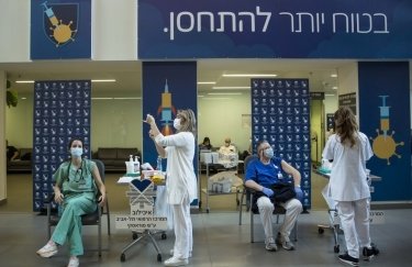 В Израиле проходит массовая кампания по вакцинации от COVID-19. Фото: Getty Images