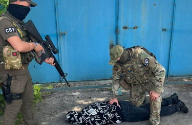 СБУ задержала злоумышленника в Лимане Фото: пресс-служба ведомства Наводчика оккупантов, раскрывавшего координаты ВСУ, приговорили к 15 годам