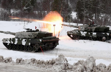 Глава оборонного комитета Бундестага: Украина должна получить танки Leopard 2