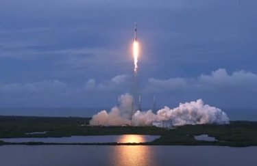 Американская ракета-носитель Falcon 9 вывела на орбиту спутник AMOS-17 (ВИДЕО)