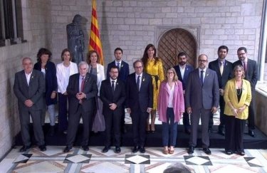 Фото: новое правительство Каталонии (twitter.com/asj_dasilva)