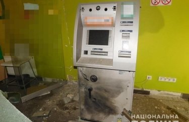 Попытка ограбить банкомат была неудачной. Фото: Нацполиция