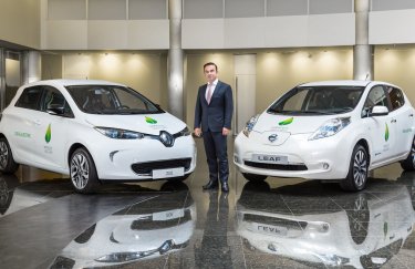 Renault и Nissan объединятся в одну компанию — Bloomberg