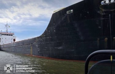 Фото: Госпогранслужба Украина арестовала судно "теневого" флота России в Черном море