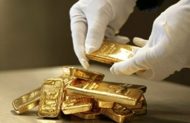 Цены на золото снова подскочили до шестилетнего максимума