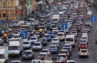 Киев вошел в ТОП-15 перегруженных автомобилями городов мира (ФОТО)