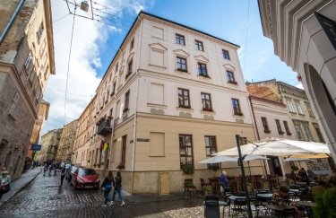 У Львові арештовали мережу готелів Reikartz через російського власника