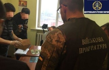 Фото: задержание заместителя мэра Миргорода (gp.gov.ua) 