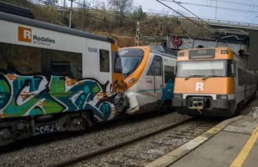 В Испании столкнулись два поезда: более 150 пострадавших (ФОТО)