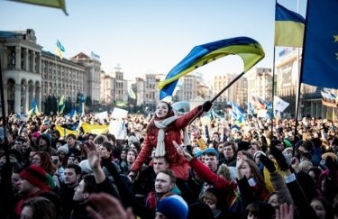 Больше половины украинцев не интересуются политикой — соцопрос