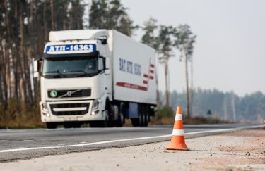 Украинские перевозчики теперь могут въезжать в Польшу на авто класса Евро-3: какие еще страны ЕС в списке