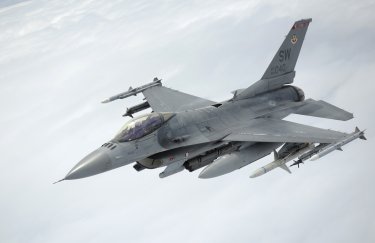 F 16, истребители, военная помощь Великобритании Украине