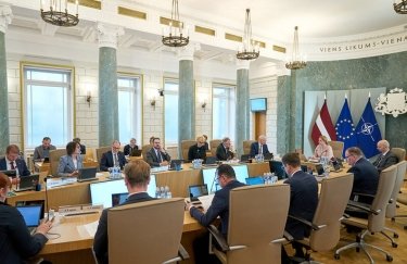 Не лише зерно: Латвія заборонила імпорт з РФ всіх овочів і фруктів