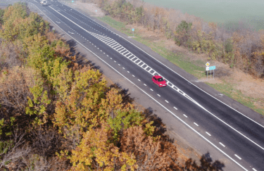 Советник премьера Юрий Голик показал, как отремонтировали трассу Запорожье-Мариуполь