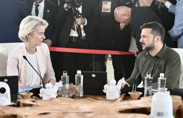 Президент Еврокомиссии Урсула фон дер Ляен и президент Украины Владимир Зеленский. Фото: https://x.com/vonderleyen G7 официально одобрила выделение Украине $50 млрд доходов от замороженных российских активов