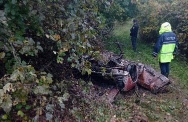 Четыре человека погибли в пригороде Чернигова, заехав за грибами в заминированный лес
