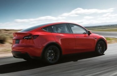 Tesla Model Y / Infocar Tesla Model Y