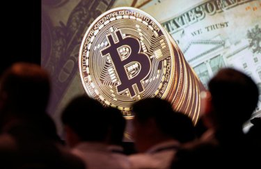 Курс Bitcoin впервые превысил $14 тысяч