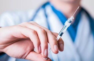 В Украине будут проводить испытания двух вакцин от COVID-19