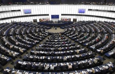 Европарламент одобрил предоставление Украине 18 млрд евро с измененным регламентом