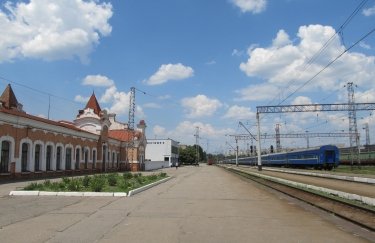Російські окупанти обстріляли в Запоріжжі залізничну станцію