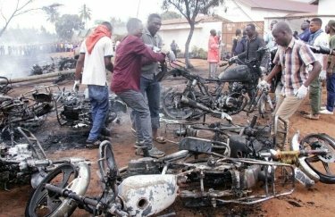 От взрыва бензовоза в Танзании погибли уже почти 100 человек