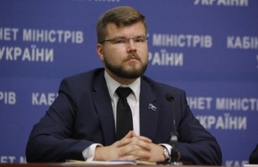 НАПК требует объяснений от главы "Укрзализныци" Кравцова