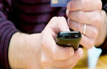 В украинском Facebook мошенники из РФ "разводят" людей на деньги от лица Насти Каменских