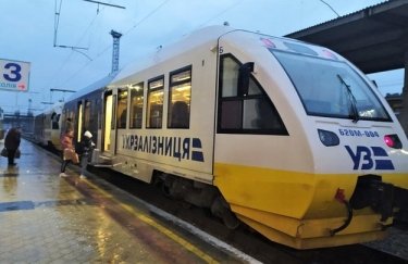 "Укрзализныця" запускает поезд из Киева в Изюм