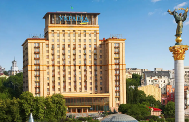 Інвестфонд Inzhur залучить до 10 тис. інвесторів для приватизації готелю "Україна"