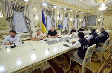 Зеленский лично предупредил главу МАГАТЭ, что украинскость ЗАЭС "должна быть аксиомой" для ее миссии