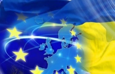 Єврокомісія наполягатиме на наданні Україні статусу кандидата в члени ЄС, - ЗМІ