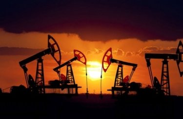 Нефть дорожает из-за ожиданий спроса в Китае и опасений относительно предложения