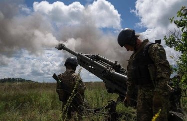 Пентагон в шесть раз увеличит производство артиллерийских снарядов для Украины
