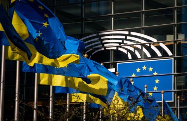 ЕС перечислит Украине первую выплату из замороженных активов РФ в июле