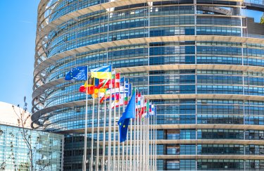 Депутати Європарламенту закликали ЄС продовжити і розширити санкції проти Росії та Білорусі