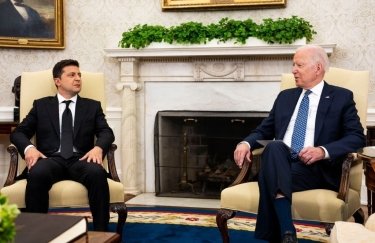 Встреча Зеленского и Байдена продлилась два часа. Фото: Getty Images Встреча Зеленского и Байдена продлилась два часа. Фото: Getty Images