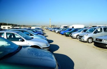 Середня ціна вживаного авто в Україні зросла до $6000: де найдорожчі