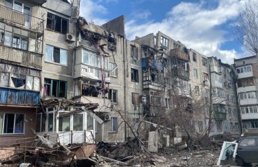 Армия РФ ударила ракетами по Покровску: повреждена многоэтажка (ФОТО)
