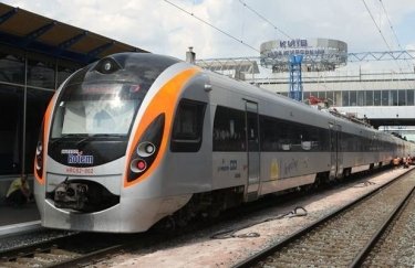 "Укрзализныця" озвучила стоимость билетов на поезда в ЕС