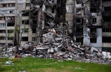 разрушенный дом, война в Украине, военные действия