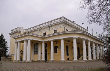 В Одессе в результате ракетных обстрелов пострадал Воронцовский дворец