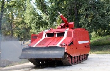 Во Львове испытали новый пожарный танк