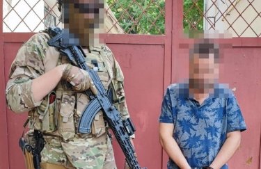 Житель Николаева получил 11,5 лет лишения свободы за то, что корректировал удары российскими крылатыми ракетами "Калибр" по родному городу. Фото: СБУ коректировщик сбу николаев