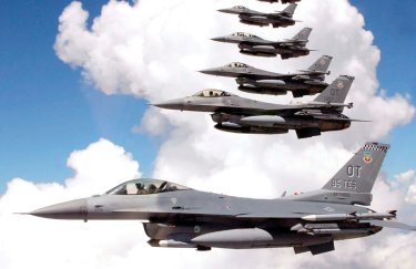 В США не виключають постачання Україні винищувачів F-16