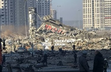 В Киеве во время обстрелов полностью разрушен главный офис "Novus Украина"
