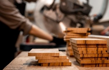 Фото: Freepik деревообработка