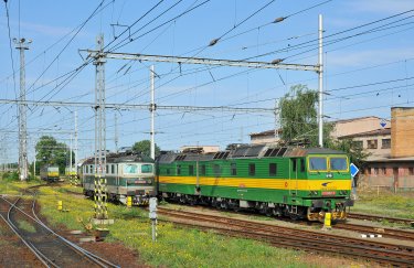 Станція Чієрна над Тісоу. Фото: Вікіпедія Запуск пасажирських поїздів до Словаччини призвів до проблем з вантажними перевезеннями